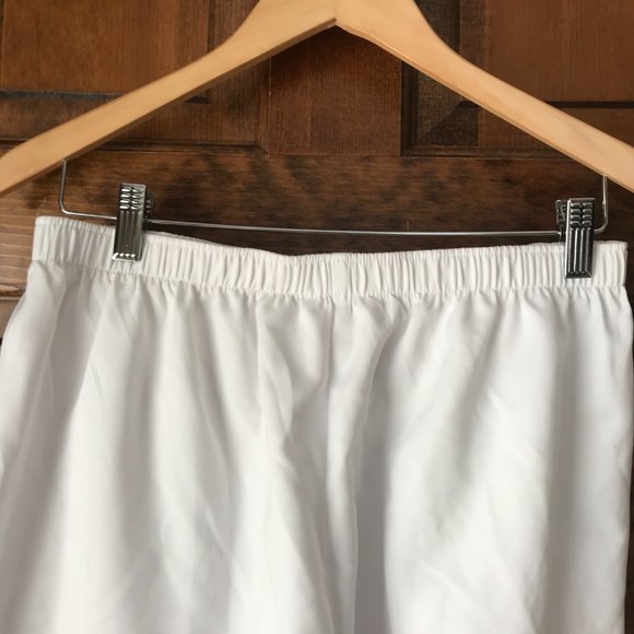 Alia White Pull-On Capis Size 12 Petite - Picture 9 of 11